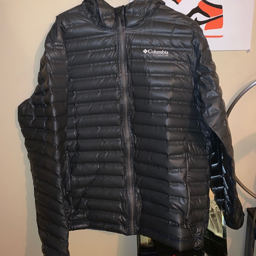 Columbia titanium puffer